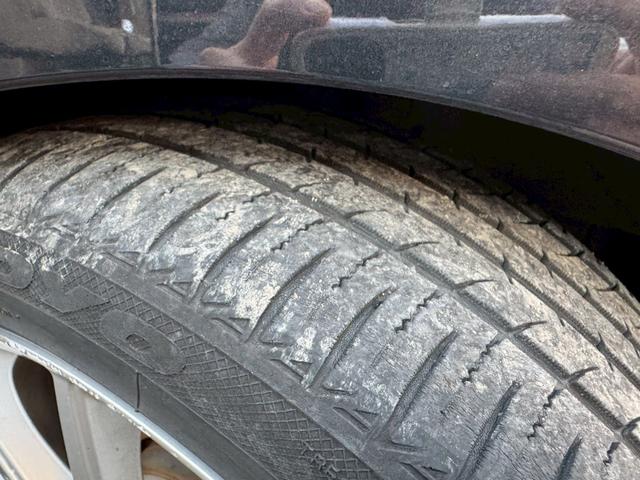 スイフト スポーツ　／５速マニュアル／ナビ／ワンセグＴＶ／社外サスペンション／社外マフラー／ゼロチャンバー／社外アルミホイール／サブウーファー／ＭＯＭＯステ／ドライブレコーダー前後／ＥＴＣ／（46枚目）