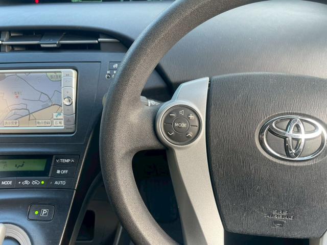 プリウス Ｓ　ナビ　Ｂカメラ　ステアリングスイッチ　ＬＥＤルームランプ　　ＥＴＣ　１５ＡＷ　フォグランプ　コーナーポール（17枚目）