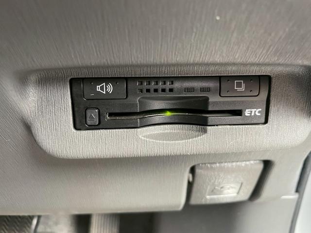 プリウス Ｓ　ナビ　Ｂカメラ　ステアリングスイッチ　ＬＥＤルームランプ　　ＥＴＣ　１５ＡＷ　フォグランプ　コーナーポール（27枚目）