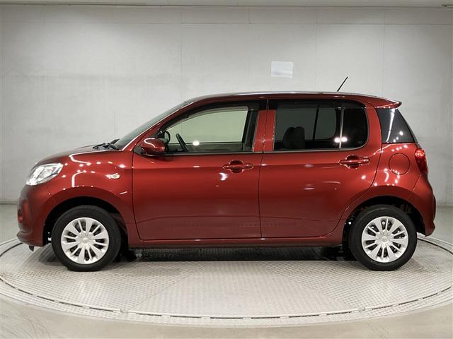 パッソ Ｘ　ＬパッケージＳ　衝突回避支援ブレーキ機能　横滑り防止機能　Ｉストップ　盗難防止システム　スマトキー　リアカメラ　ＥＴＣ車載器　Ｗエアバック　ＡＵＸ　ワンセグＴＶ　オートエアコン　ナビＴＶ　１オーナー　エアバッグ（2枚目）