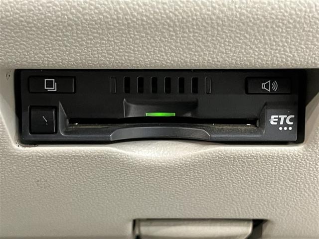 パッソ Ｘ　ＬパッケージＳ　衝突回避支援ブレーキ機能　横滑り防止機能　Ｉストップ　盗難防止システム　スマトキー　リアカメラ　ＥＴＣ車載器　Ｗエアバック　ＡＵＸ　ワンセグＴＶ　オートエアコン　ナビＴＶ　１オーナー　エアバッグ（9枚目）