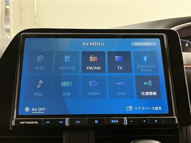 シエンタ G クエロ 軽減ブレーキ 両側自動ドア Iストップ 後カメラ ワンオーナー車 デュアルエアバック パワーウィンドウ フルオートエアコン DVD再生可 ウォークスルー LEDヘッド ナビ&TV スマキー VSC(8枚目)
