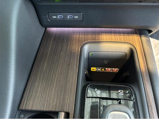 クラウン Z ムーンルーフ レザーシート LEDヘッドライト 1オナ 地デジTV ABS AC100V パワーシート バックモニター スマートキー ETC ドライブレコーダー アルミホイール エアコン 盗難防止装置(22枚目)