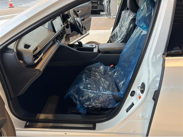 クラウン Z ムーンルーフ レザーシート LEDヘッドライト 1オナ 地デジTV ABS AC100V パワーシート バックモニター スマートキー ETC ドライブレコーダー アルミホイール エアコン 盗難防止装置(28枚目)