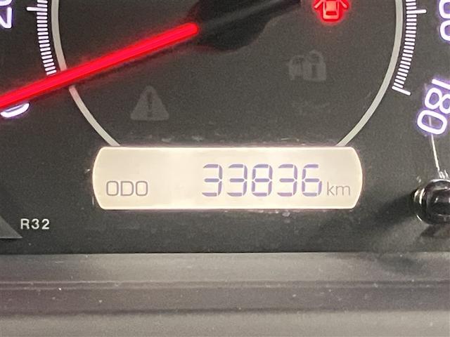 ノア Ｘ　ブレーキサポート　イモビライザー　アイドリングストッ　メンテナンスノート　ＡＵＸ　ワンオーナー車　クルーズＣ　バックモニタ－　ＬＥＤランプ　スマートキ　オートエアコン　ＥＳＣ　ワンセグテレビ　３列（14枚目）