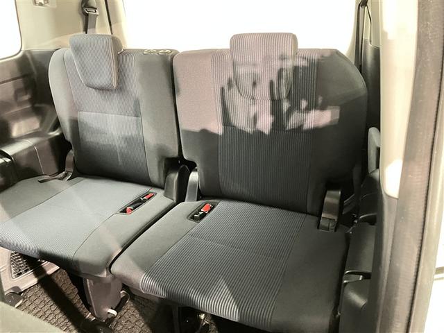 ノア Ｘ　ブレーキサポート　イモビライザー　アイドリングストッ　メンテナンスノート　ＡＵＸ　ワンオーナー車　クルーズＣ　バックモニタ－　ＬＥＤランプ　スマートキ　オートエアコン　ＥＳＣ　ワンセグテレビ　３列（17枚目）