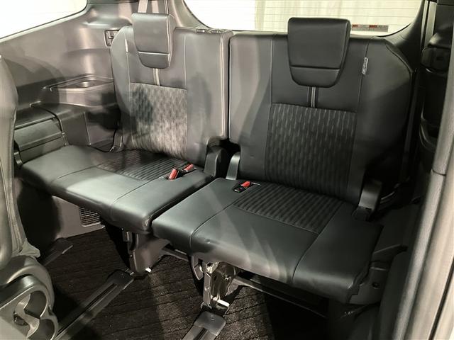 ノア Ｓ－Ｚ　アルミホイール　クルーズコントロール　記録簿　盗難防止装置　ＬＥＤライト　両側自動ドア　メモリーナビ　キーレス　横滑り防止　ナビＴＶ　ワンオーナー　三列シート　ＤＶＤ再生　ミュージックプレイヤー接続可（19枚目）