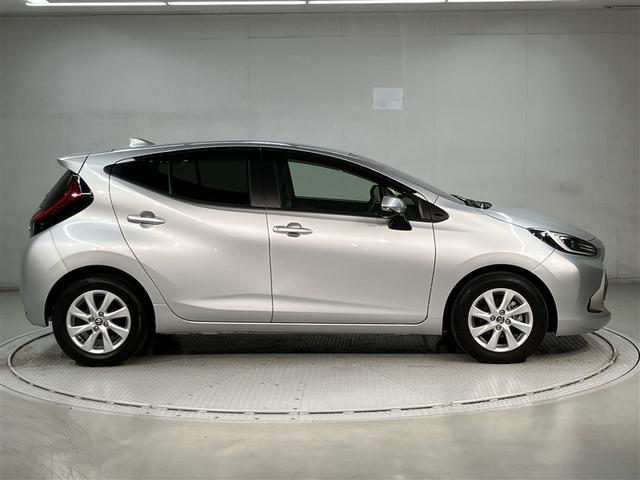 アクア Ｚ　ＬＥＤヘッドライト　スマートキー　１００Ｖ電源　イモビライザー　アルミホイール　ドライブレコーダー　オートクルーズコントロール　点検記録簿　エアコン　ＥＳＣ　ナビ　カーテンエアバッグ　キーレス　ＡＢＳ（3枚目）