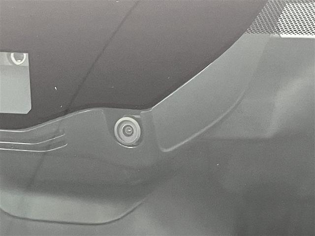 アクア Ｚ　ＬＥＤヘッドライト　スマートキー　１００Ｖ電源　イモビライザー　アルミホイール　ドライブレコーダー　オートクルーズコントロール　点検記録簿　エアコン　ＥＳＣ　ナビ　カーテンエアバッグ　キーレス　ＡＢＳ（9枚目）