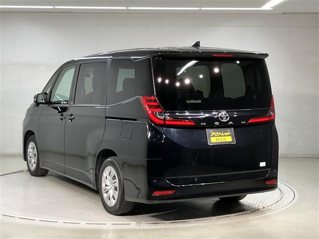 ノア Ｘ　衝突被害軽減装置　ドラレコ付　ＬＥＤライト　オートクルーズコントロール　盗難防止システム　バックモニター　ミュージックプレイヤー接続可　パワーウィンドウ　ＥＴＣ　３列シート　オートエアコン　ＡＢＳ（4枚目）