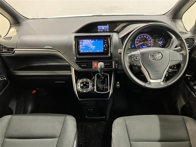 エスクァイア Ｘｉ　横滑り防止機能　ドラレコ　キーレス　ＬＥＤライト　ウォークスルー　地デジ　Ｂカメラ　クルコン　アイドリングストップ　ＤＶＤ　衝突軽減　４ＷＤ　ＥＴＣ　ＡＢＳ　アルミホイール　メモリーナビ　３列シート（5枚目）