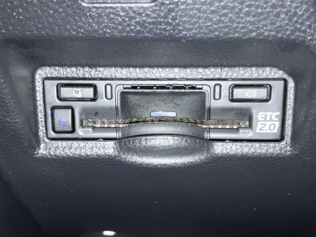 ヴォクシー ハイブリッドS-Z パワーウィンドウ DVD再生機能 インテリキー 横滑防止装置 地デジTV アクティブクルーズコントロール 1オナ フルオートエアコン リアカメラ エアバッグ ABS 100V充電 ナビTV キーレス(11枚目)