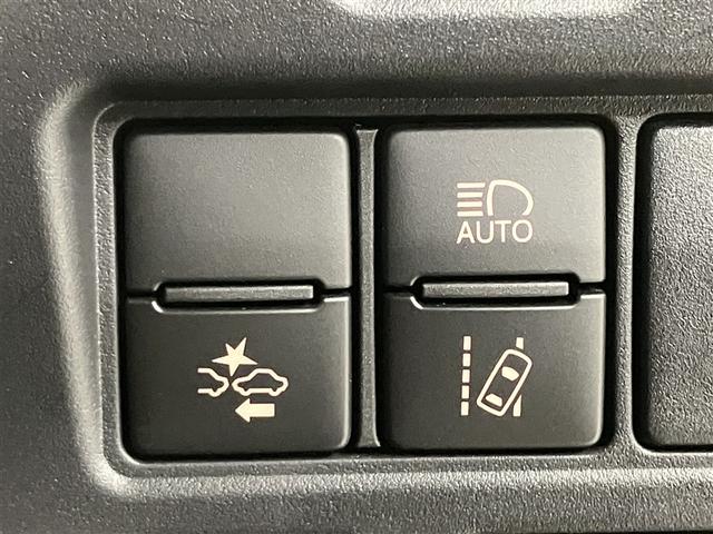 ノア Si 1オーナー プリクラッシュ 地デジ DVD視聴可 LEDヘットライト ETC付き ドライブレコーダー クルコン 横滑り防止機能 ナビTV 三列シート AW AAC パワーウインドウ メモリーナビ(12枚目)