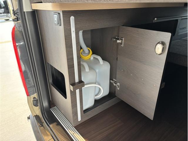 ハイエースバン ロングスーパーGL リアカメラ SRS ダブルエアバッグ Wエアコン 横滑り防止装置付 1オーナー 盗難防止機能 キーレス スマートエントリー DVD視聴可 エアコン パワステ ナビTV ETC ABS メモリーナビ(34枚目)