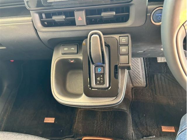 シエンタ ハイブリッドZ TSS エアバック アルミ キーレスエントリー ナビTV イモビライザー バックモニター LEDヘッドライト ETC車載器 横滑り防止 スマートキー オートエアコン サイドエアバッグ WSRS ABS(15枚目)