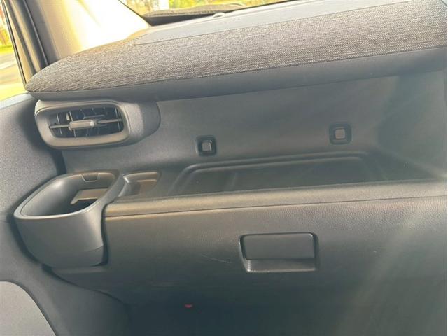 シエンタ ハイブリッドZ TSS エアバック アルミ キーレスエントリー ナビTV イモビライザー バックモニター LEDヘッドライト ETC車載器 横滑り防止 スマートキー オートエアコン サイドエアバッグ WSRS ABS(20枚目)