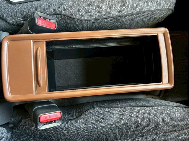 シエンタ ハイブリッドZ TSS エアバック アルミ キーレスエントリー ナビTV イモビライザー バックモニター LEDヘッドライト ETC車載器 横滑り防止 スマートキー オートエアコン サイドエアバッグ WSRS ABS(22枚目)