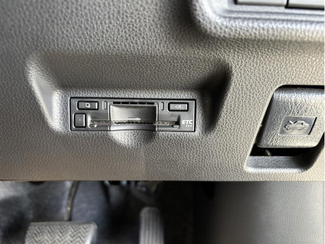 シエンタ ハイブリッドZ TSS ワンオーナ エアバック アルミ キーレスエントリー ナビTV イモビライザー バックモニター LEDヘッドライト ETC車載器 横滑り防止 スマートキー オートエアコン サイドエアバッグ(17枚目)