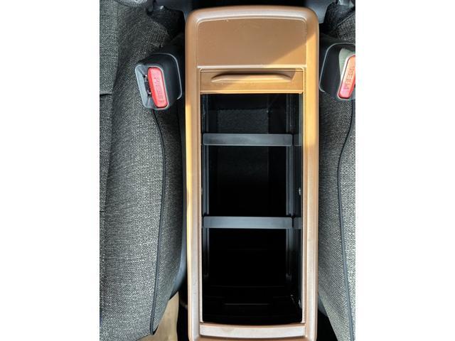 シエンタ ハイブリッドZ TSS ワンオーナ エアバック アルミ キーレスエントリー ナビTV イモビライザー バックモニター LEDヘッドライト ETC車載器 横滑り防止 スマートキー オートエアコン サイドエアバッグ(20枚目)