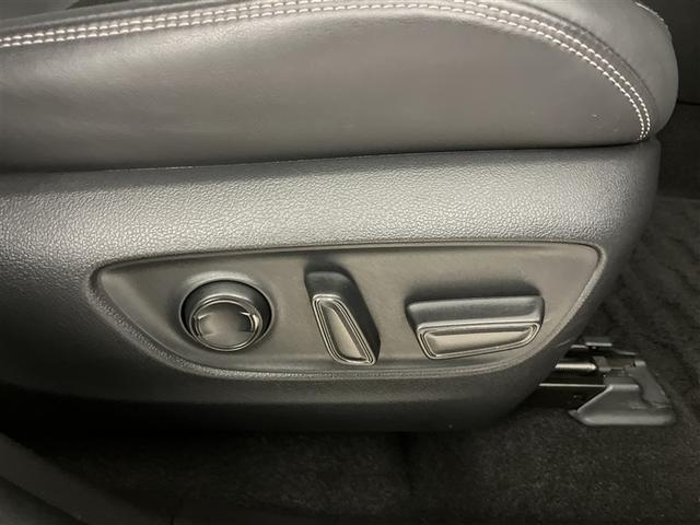 ＲＡＶ４ Ｇ　ナビ・ＴＶ　Ｂカメラ　点検記録簿　パワーウインドウ　カーテンエアバック　運転席パワーシート　ワンオーナ　イモビライザー　地デジ　キーレス　ＥＴＣ付　ＬＥＤヘッドライ　クルコン　オートエアコン　４ＷＤ車（28枚目）