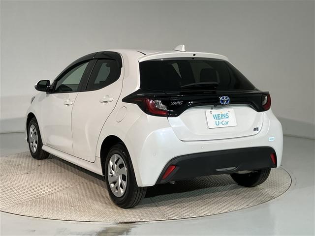 ヤリス ハイブリッドG サイドエアバッグ スマートキ ナビ Bモニター ETC車載器 横滑り防止装置 クルコン セキュリティアラーム メディアプレイヤー接続 パワステ 点検記録簿 メモリーナビゲーション キーフリー ABS(4枚目)