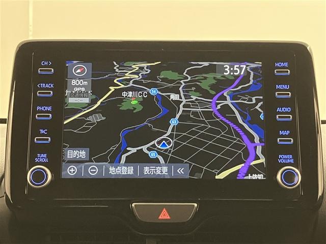 ヤリス ハイブリッドG サイドエアバッグ スマートキ ナビ Bモニター ETC車載器 横滑り防止装置 クルコン セキュリティアラーム メディアプレイヤー接続 パワステ 点検記録簿 メモリーナビゲーション キーフリー ABS(7枚目)