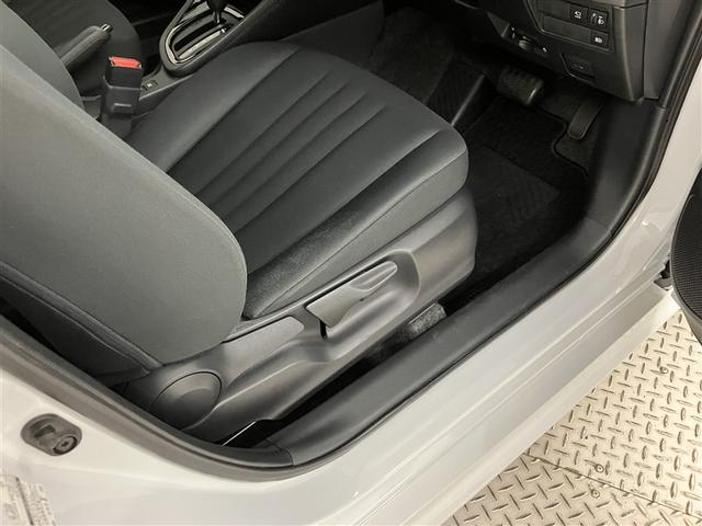 ヤリス ハイブリッドG サイドエアバッグ スマートキ ナビ Bモニター ETC車載器 横滑り防止装置 クルコン セキュリティアラーム メディアプレイヤー接続 パワステ 点検記録簿 メモリーナビゲーション キーフリー ABS(34枚目)