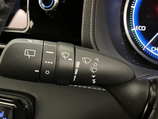 ノア ハイブリッドS-Z エアロ 横滑り防止機能 エアバッグ オートクルーズコントロール 地デジ 両側自動ドア ダブルエアコン スマートエントリー LEDランプ バックモニター メモリナビ 3列シート ETC付き ABS(21枚目)