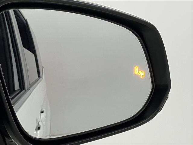 ノア ハイブリッドS-Z エアロ 横滑り防止機能 エアバッグ オートクルーズコントロール 地デジ 両側自動ドア ダブルエアコン スマートエントリー LEDランプ バックモニター メモリナビ 3列シート ETC付き ABS(24枚目)