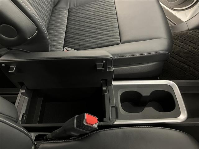 ノア ハイブリッドS-Z エアロ 横滑り防止機能 エアバッグ オートクルーズコントロール 地デジ 両側自動ドア ダブルエアコン スマートエントリー LEDランプ バックモニター メモリナビ 3列シート ETC付き ABS(27枚目)