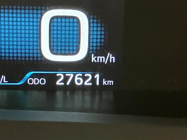 プリウス Sツーリングセレクション エアバック 1オーナー車 Bモニ 定期点検記録簿 LEDヘッド イモビ オートクルーズ 横滑り防止 サイドエアバック ドラレコ付き ETC スマートキー メモリ-ナビ 助手席エアバック ナビTV AW(11枚目)