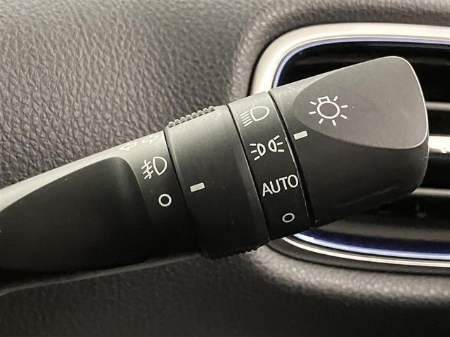 プリウス Sツーリングセレクション エアバック 1オーナー車 Bモニ 定期点検記録簿 LEDヘッド イモビ オートクルーズ 横滑り防止 サイドエアバック ドラレコ付き ETC スマートキー メモリ-ナビ 助手席エアバック ナビTV AW(18枚目)