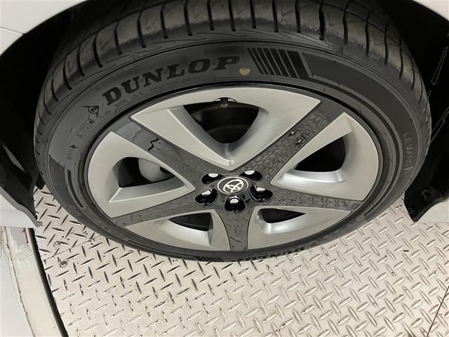 プリウス Sツーリングセレクション エアバック 1オーナー車 Bモニ 定期点検記録簿 LEDヘッド イモビ オートクルーズ 横滑り防止 サイドエアバック ドラレコ付き ETC スマートキー メモリ-ナビ 助手席エアバック ナビTV AW(39枚目)