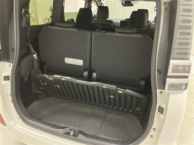 ヴォクシー ＺＳ　煌　地上デジタル　ＴＳＳ　両側パワードア　アイドリングストップ車　パワーウィンド　横滑防止　１オーナ　整備記録簿　ＤＶＤ可　盗難防止装置　スマートエントリー　Ｂカメラ　ＡＵＸ　ＬＥＤヘッドライト　ＥＴＣ（37枚目）