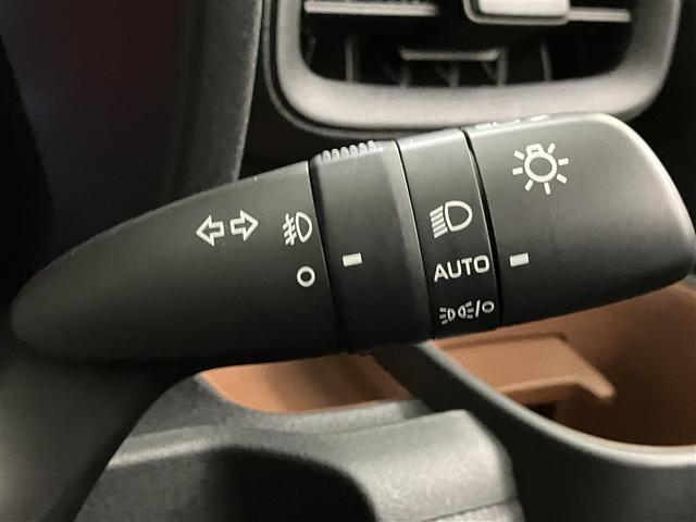 シエンタ ハイブリッドＺ　ＴＳＳ　ワンオーナ　エアバック　キーレスエントリー　ナビＴＶ　イモビライザー　整備記録簿　バックモニター　ＬＥＤヘッドライト　ＥＴＣ車載器　横滑り防止　スマートキー　オートエアコン　サイドエアバッグ（22枚目）