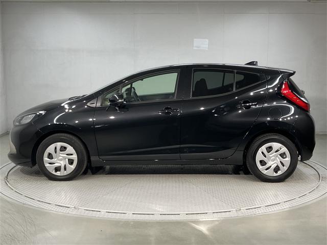 アクア Ｇ　ワンオーナ　ＶＳＣ　衝突軽減ブレーキ　バックモニター　ＬＥＤ　クルーズコントロール　スマートキー　ＥＴＣ車載器　ＡＣ１００Ｖ　ドライブレコーダー　フルセグＴＶ　パワーウィンドウ　イモビライザー　ＴＶ（2枚目）