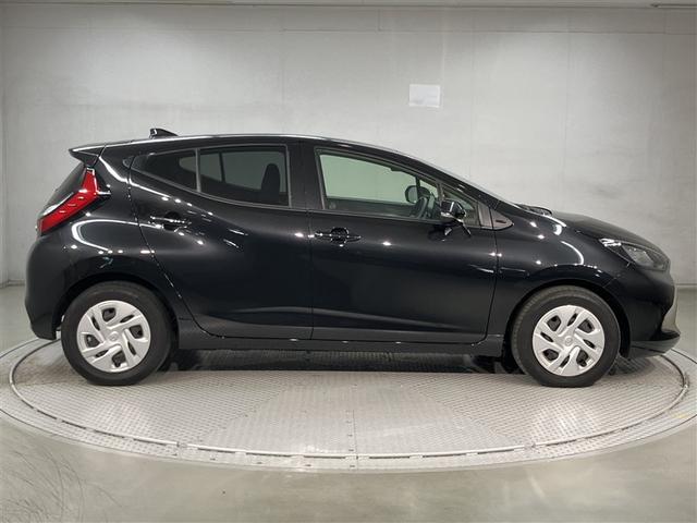 アクア Ｇ　ワンオーナ　ＶＳＣ　衝突軽減ブレーキ　バックモニター　ＬＥＤ　クルーズコントロール　スマートキー　ＥＴＣ車載器　ＡＣ１００Ｖ　ドライブレコーダー　フルセグＴＶ　パワーウィンドウ　イモビライザー　ＴＶ（3枚目）