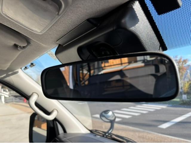 ハイエースバン DX GLパッケージ メモリナビ LEDヘッド ナビ&TV バックモニター フルセグ 横滑り防止装置 キーレスエントリー エアコン ETC車載器 記録簿 パワステ DVD再生 フロントパワーウインドウ エアバック ABS(14枚目)