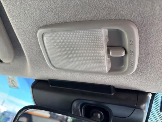 ハイエースバン DX GLパッケージ メモリナビ LEDヘッド ナビ&TV バックモニター フルセグ 横滑り防止装置 キーレスエントリー エアコン ETC車載器 記録簿 パワステ DVD再生 フロントパワーウインドウ エアバック ABS(19枚目)