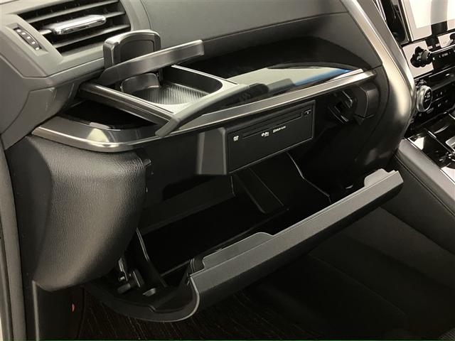 アルファード 2.5S Cパッケージ 両電動ドア Bモニタ 地デジ 1オーナー 定期点検記録簿 DVD再生可能 パノラマルーフ リアオートエアコン ナビテレビ 横滑り防止 クルコン AC100V電源 セキュリティ ETC車載器 エアコン(33枚目)