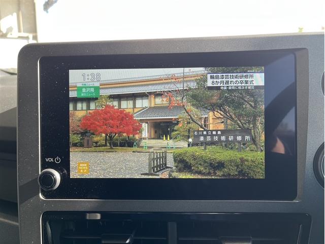 GRヤリス RZ ハイパフォーマンス LEDライト フルセグTV Bカメラ オートエアコン エアバッグ スマートキ- パワーウインドウ 記録簿 オートクルーズコントロール キーフリー カーテンエアバッグ ABS ETC 4WD ESC(7枚目)