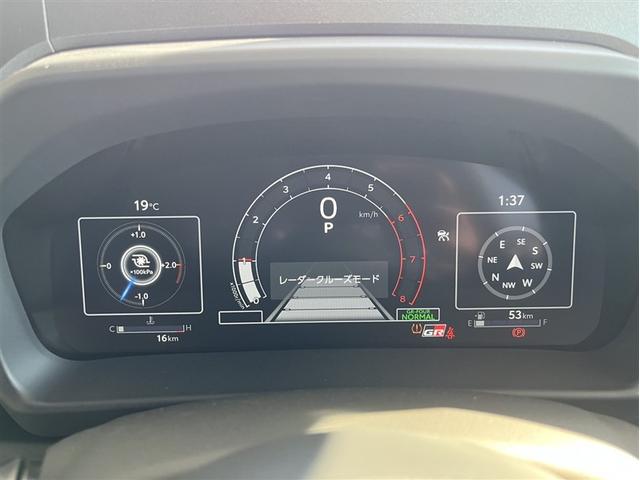 GRヤリス RZ ハイパフォーマンス LEDライト フルセグTV Bカメラ オートエアコン エアバッグ スマートキ- パワーウインドウ 記録簿 オートクルーズコントロール キーフリー カーテンエアバッグ ABS ETC 4WD ESC(9枚目)