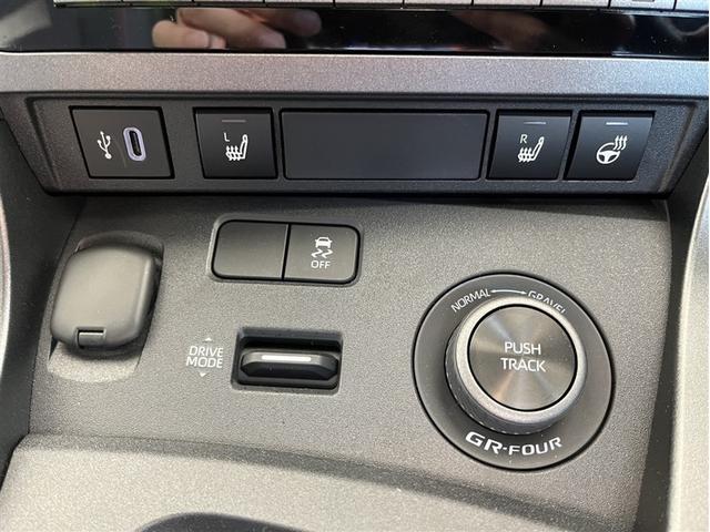 GRヤリス RZ ハイパフォーマンス LEDライト フルセグTV Bカメラ オートエアコン エアバッグ スマートキ- パワーウインドウ 記録簿 オートクルーズコントロール キーフリー カーテンエアバッグ ABS ETC 4WD ESC(12枚目)