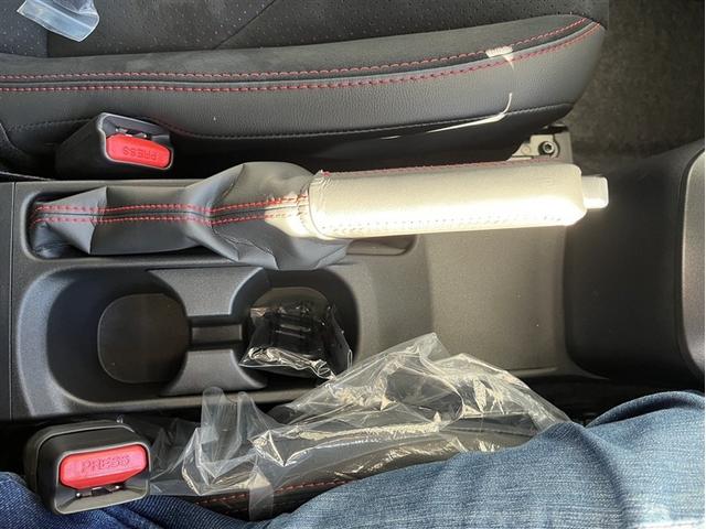 GRヤリス RZ ハイパフォーマンス LEDライト フルセグTV Bカメラ オートエアコン エアバッグ スマートキ- パワーウインドウ 記録簿 オートクルーズコントロール キーフリー カーテンエアバッグ ABS ETC 4WD ESC(13枚目)