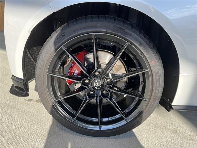 GRヤリス RZ ハイパフォーマンス LEDライト フルセグTV Bカメラ オートエアコン エアバッグ スマートキ- パワーウインドウ 記録簿 オートクルーズコントロール キーフリー カーテンエアバッグ ABS ETC 4WD ESC(21枚目)