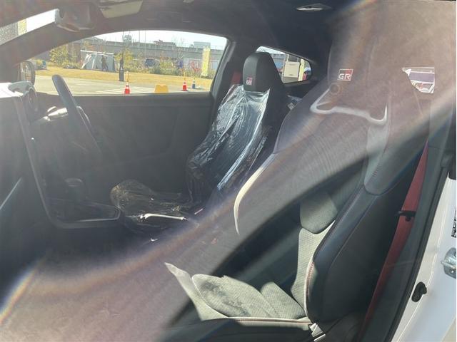 GRヤリス RZ ハイパフォーマンス LEDライト フルセグTV Bカメラ オートエアコン エアバッグ スマートキ- パワーウインドウ 記録簿 オートクルーズコントロール キーフリー カーテンエアバッグ ABS ETC 4WD ESC(22枚目)