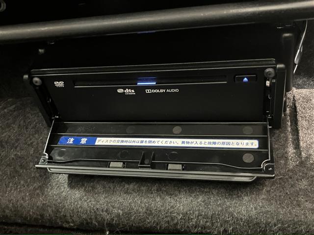 ヤリス ハイブリッドＧ　サイドエアバッグ　スマートキ　ナビ　Ｂモニター　ＥＴＣ車載器　横滑り防止装置　クルコン　セキュリティアラーム　メディアプレイヤー接続　パワステ　点検記録簿　メモリーナビゲーション　キーフリー　ＤＶＤ（9枚目）