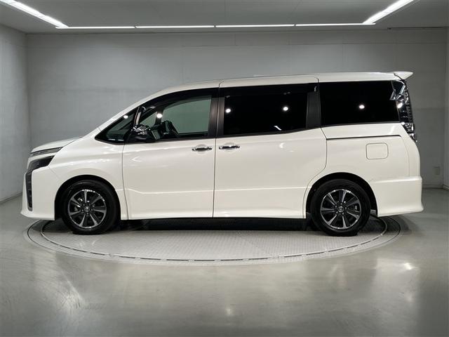 ヴォクシー ZS 煌II スマートキー・プッシュスタート バックガイドモニター セキュリティアラーム 両側パワスラドア 1オーナー ETC車載器 地デジテレビ 記録簿付き VSC LEDライト 助手席エアバック AC パワステ(2枚目)