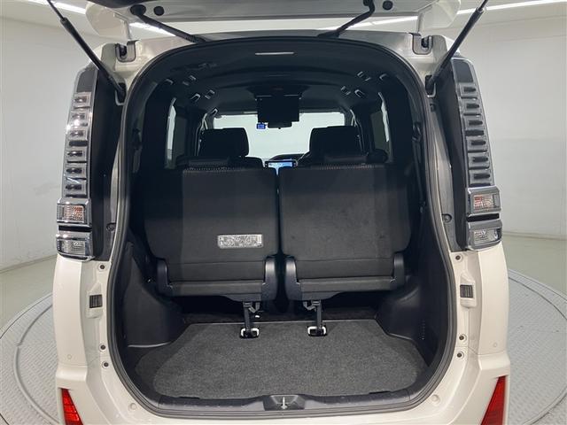 ヴォクシー ZS 煌II スマートキー・プッシュスタート バックガイドモニター セキュリティアラーム 両側パワスラドア 1オーナー ETC車載器 地デジテレビ 記録簿付き VSC LEDライト 助手席エアバック AC パワステ(21枚目)