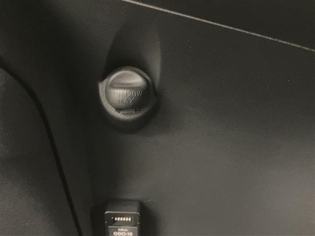 アクア Ｓスタイルブラック　ＡＵＸ端子　バックモニタ－　ナビＴＶ　イモビライザー　ＬＥＤライト　スマートキープッシュスタート　１オーナー　ＥＴＣ付き　Ｗエアバッグ　キーフリ　メモリーナビゲーション　ドラレコ付き　１セグ　ＡＢＳ（25枚目）